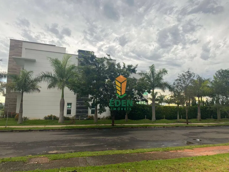 Casa de Condomínio com 4 quartos à venda, 1050m2 em Jardim Residencial Saint Patrick, Sorocaba - SP - imagem 3 Foto 3 de Casa de Condomínio com 4 quartos à venda, 1050m2 em Jardim Residencial Saint Patrick, Sorocaba - SP