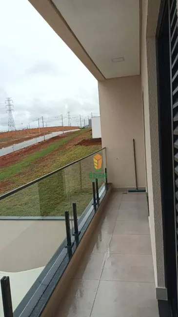 Casa com 3 quartos à venda, 200m2 em Wanel Ville, Sorocaba - SP - imagem 3 Foto 3 de Casa com 3 quartos à venda, 200m2 em Wanel Ville, Sorocaba - SP