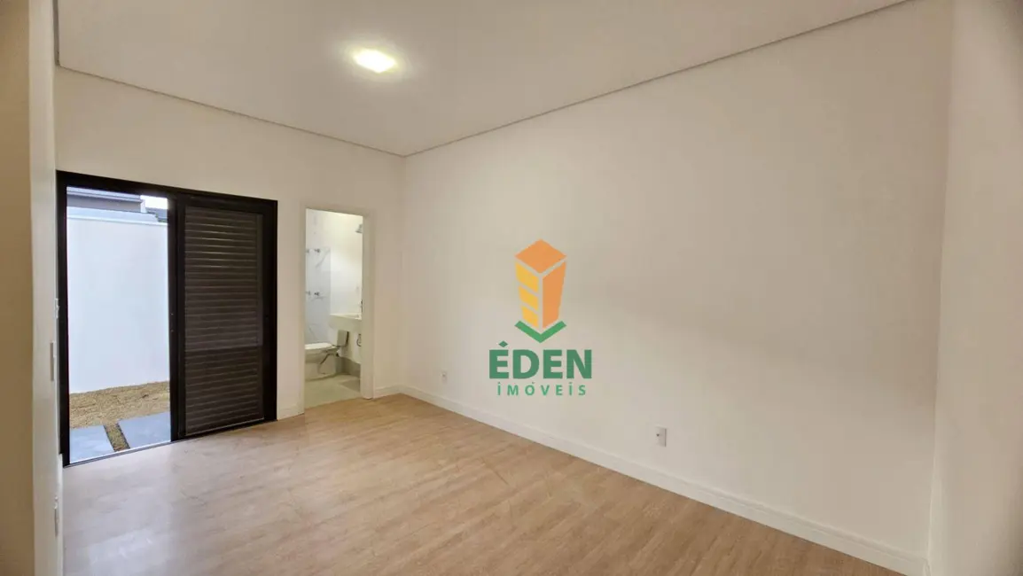 Casa com 3 quartos à venda, 200m2 em Wanel Ville, Sorocaba - SP - imagem 9 Foto 9 de Casa com 3 quartos à venda, 200m2 em Wanel Ville, Sorocaba - SP