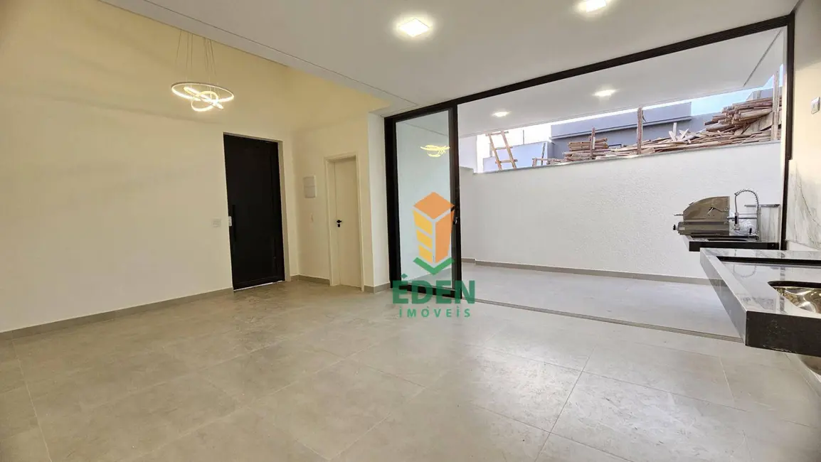 Casa com 3 quartos à venda, 200m2 em Wanel Ville, Sorocaba - SP - imagem 2 Foto 2 de Casa com 3 quartos à venda, 200m2 em Wanel Ville, Sorocaba - SP