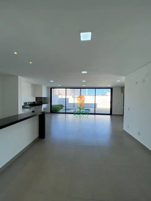 Casa de Condomínio com 3 quartos à venda, 250m2 em Jardim Ibiti do Paço, Sorocaba - SP - imagem 9 Foto 9 de Casa de Condomínio com 3 quartos à venda, 250m2 em Jardim Ibiti do Paço, Sorocaba - SP