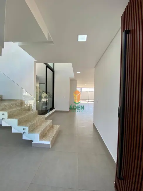 Casa de Condomínio com 3 quartos à venda, 250m2 em Jardim Ibiti do Paço, Sorocaba - SP - imagem 3 Foto 3 de Casa de Condomínio com 3 quartos à venda, 250m2 em Jardim Ibiti do Paço, Sorocaba - SP