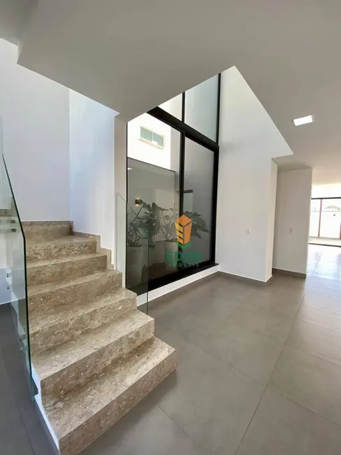 Casa de Condomínio com 3 quartos à venda, 250m2 em Jardim Ibiti do Paço, Sorocaba - SP - imagem 4 Foto 4 de Casa de Condomínio com 3 quartos à venda, 250m2 em Jardim Ibiti do Paço, Sorocaba - SP