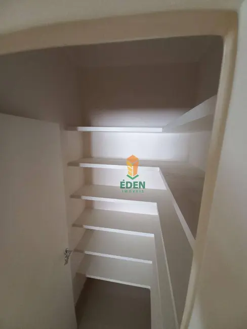 Foto 6 de Casa de Condomínio com 3 quartos à venda, 250m2 em Ibiti Royal Park, Sorocaba - SP