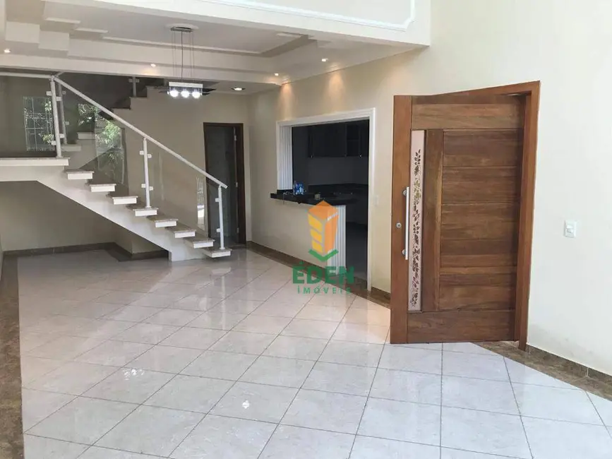 Casa de Condomínio com 3 quartos à venda, 321m2 em Jardim Gramados de Sorocaba, Sorocaba - SP - imagem 3 Foto 3 de Casa de Condomínio com 3 quartos à venda, 321m2 em Jardim Gramados de Sorocaba, Sorocaba - SP
