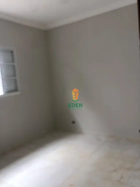 Casa com 2 quartos à venda, 150m2 em Jardim Santa Esmeralda, Sorocaba - SP - imagem 4 Foto 4 de Casa com 2 quartos à venda, 150m2 em Jardim Santa Esmeralda, Sorocaba - SP