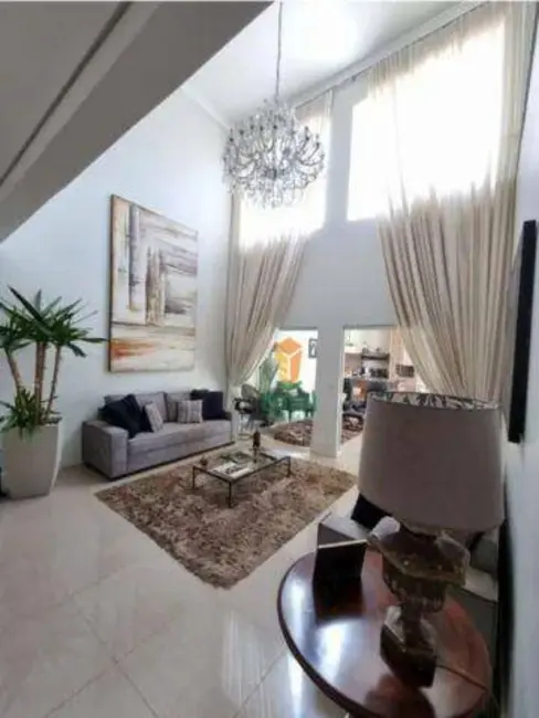 Foto 6 de Casa de Condomínio com 3 quartos à venda, 1600m2 em Aracoiaba Da Serra - SP