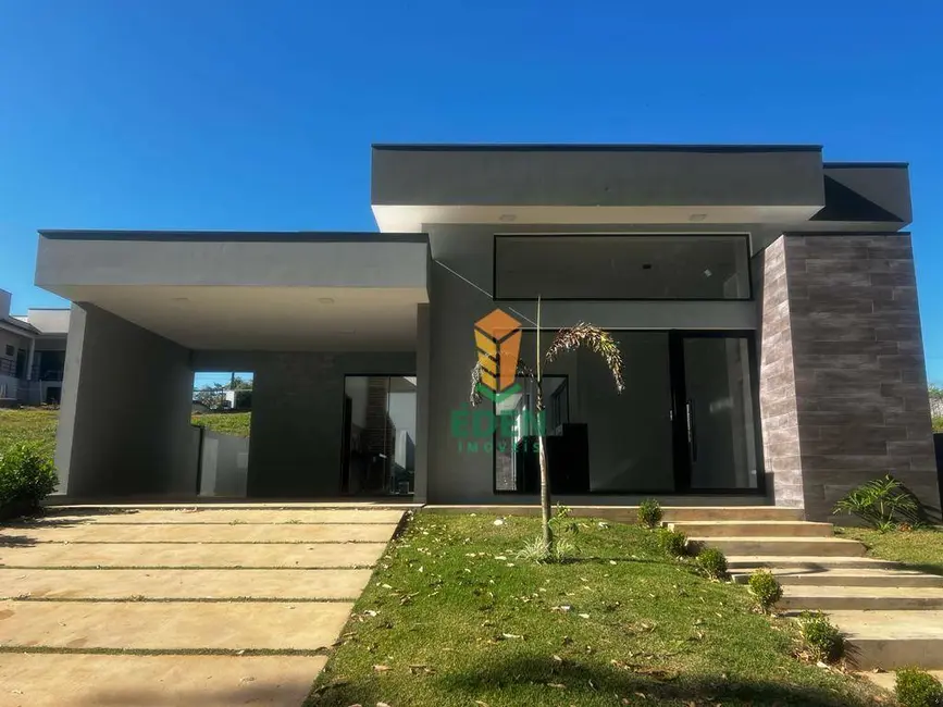 Foto 1 de Casa de Condomínio com 3 quartos à venda, 450m2 em Porangaba - SP