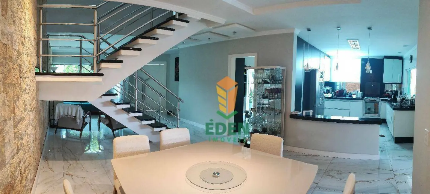 Casa de Condomínio com 3 quartos à venda, 300m2 em Aparecidinha, Sorocaba - SP - imagem 4 Foto 4 de Casa de Condomínio com 3 quartos à venda, 300m2 em Aparecidinha, Sorocaba - SP