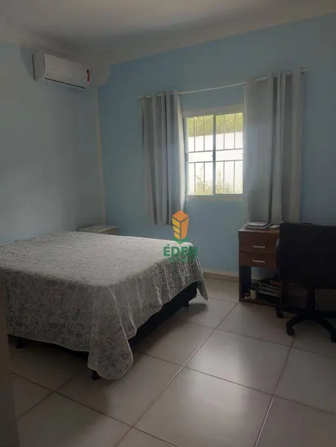 Chácara com 3 quartos à venda e para alugar, 1000m2 em Éden, Sorocaba - SP - imagem 6 Foto 6 de Chácara com 3 quartos à venda e para alugar, 1000m2 em Éden, Sorocaba - SP