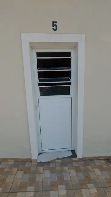 Kitnet com 1 quarto para alugar em Éden, Sorocaba - SP - imagem 5 Foto 5 de Kitnet com 1 quarto para alugar em Éden, Sorocaba - SP