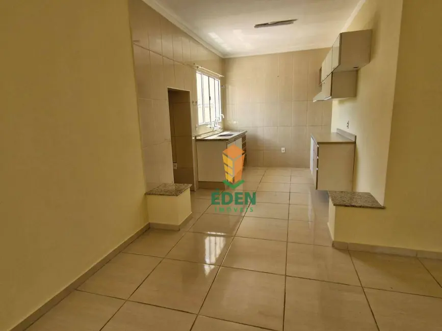 Foto 5 de Casa de Condomínio com 3 quartos para alugar, 250m2 em Jardim Portobello, Sorocaba - SP