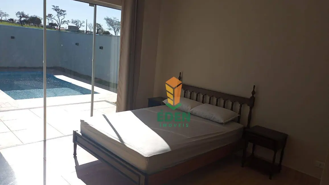 Foto 8 de Casa de Condomínio com 2 quartos à venda e para alugar, 428m2 em Itai - SP