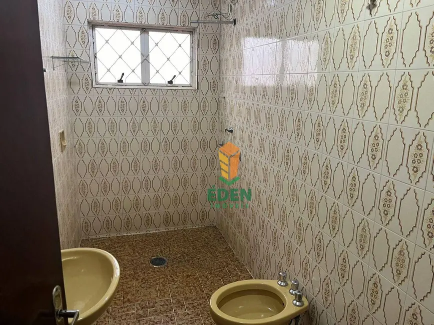 Casa com 4 quartos para alugar, 330m2 em Jardim América, Sorocaba - SP - imagem 9 Foto 9 de Casa com 4 quartos para alugar, 330m2 em Jardim América, Sorocaba - SP