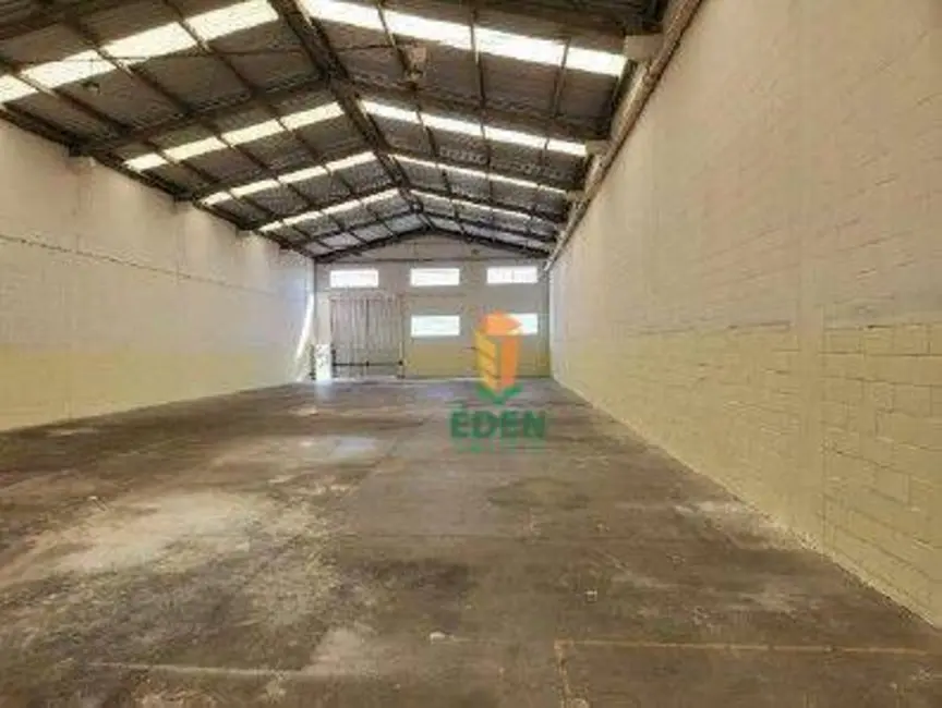 Foto 3 de Armazém / Galpão para alugar, 800m2 em Cajuru do Sul, Sorocaba - SP