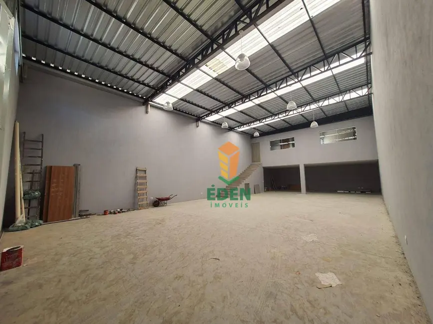 Foto 2 de Armazém / Galpão para alugar, 250m2 em Cajuru do Sul, Sorocaba - SP