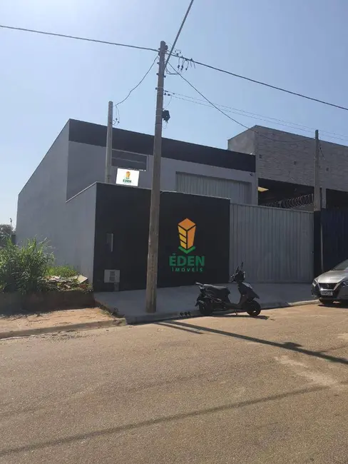 Foto 1 de Armazém / Galpão para alugar, 250m2 em Cajuru do Sul, Sorocaba - SP