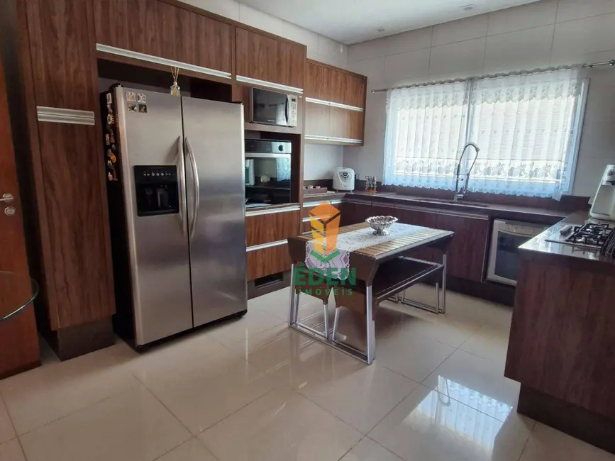 Foto 9 de Casa de Condomínio com 4 quartos para alugar, 1530m2 em Jardim Ibiti do Paço, Sorocaba - SP