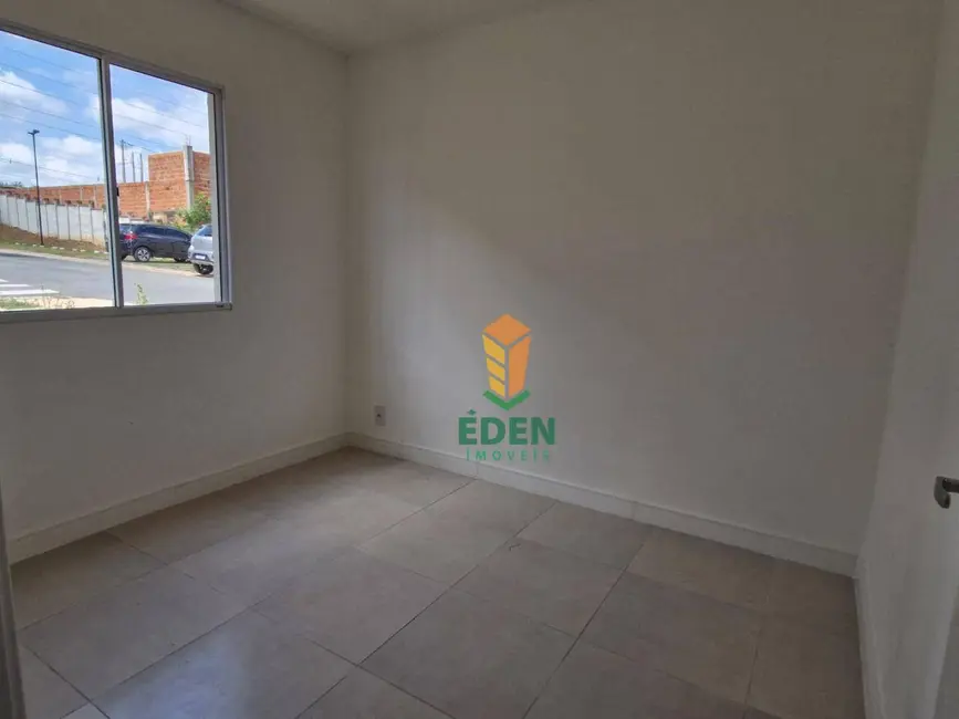 Foto 5 de Apartamento com 2 quartos para alugar, 40m2 em Iporanga, Sorocaba - SP