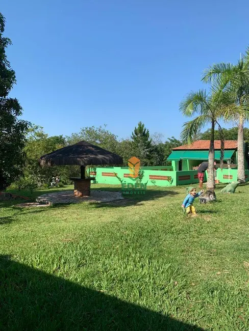 Foto 2 de Chácara com 3 quartos à venda, 9700m2 em Aracoiaba Da Serra - SP