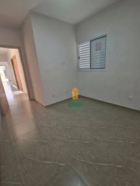 Foto 6 de Casa com 2 quartos à venda, 193m2 em Jardim Jatobá, Sorocaba - SP