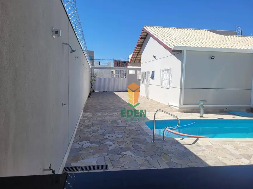 Foto 2 de Casa com 2 quartos à venda, 360m2 em Vila João Romão, Sorocaba - SP