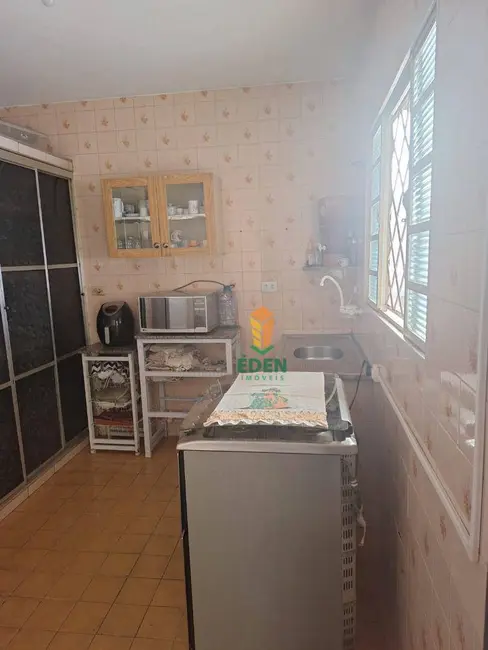 Casa com 4 quartos à venda, 225m2 em Éden, Sorocaba - SP - imagem 4 Foto 4 de Casa com 4 quartos à venda, 225m2 em Éden, Sorocaba - SP