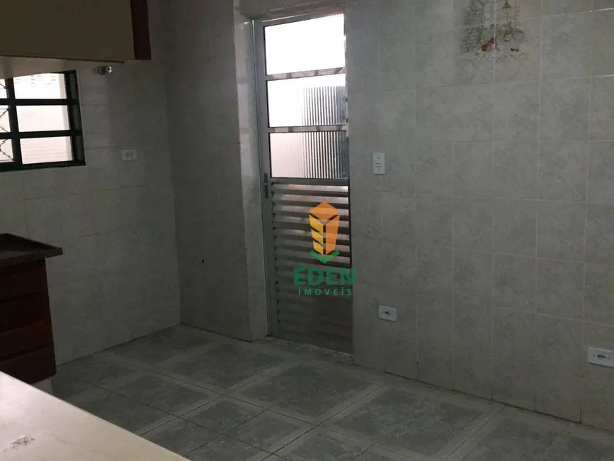 Casa com 2 quartos à venda, 140m2 em Éden, Sorocaba - SP - imagem 3 Foto 3 de Casa com 2 quartos à venda, 140m2 em Éden, Sorocaba - SP
