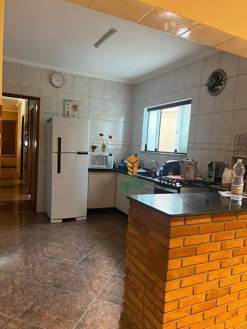 Casa com 3 quartos à venda, 200m2 em Éden, Sorocaba - SP - imagem 7 Foto 7 de Casa com 3 quartos à venda, 200m2 em Éden, Sorocaba - SP