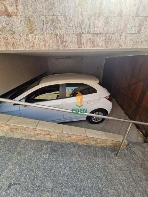 Casa com 3 quartos à venda, 236m2 em Jardim Paulistano, Sorocaba - SP - imagem 3 Foto 3 de Casa com 3 quartos à venda, 236m2 em Jardim Paulistano, Sorocaba - SP