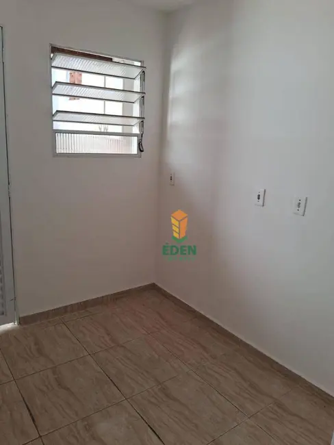Foto 8 de Casa de Condomínio com 2 quartos à venda, 60m2 em Chácara Três Marias, Sorocaba - SP