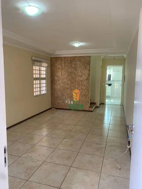 Foto 2 de Casa de Condomínio com 3 quartos à venda, 150m2 em Jardim Guadalajara, Sorocaba - SP