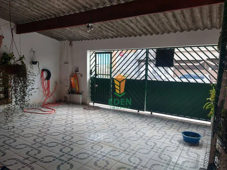 Casa com 2 quartos à venda, 150m2 em Jardim Santa Catarina, Sorocaba - SP - imagem 3 Foto 3 de Casa com 2 quartos à venda, 150m2 em Jardim Santa Catarina, Sorocaba - SP