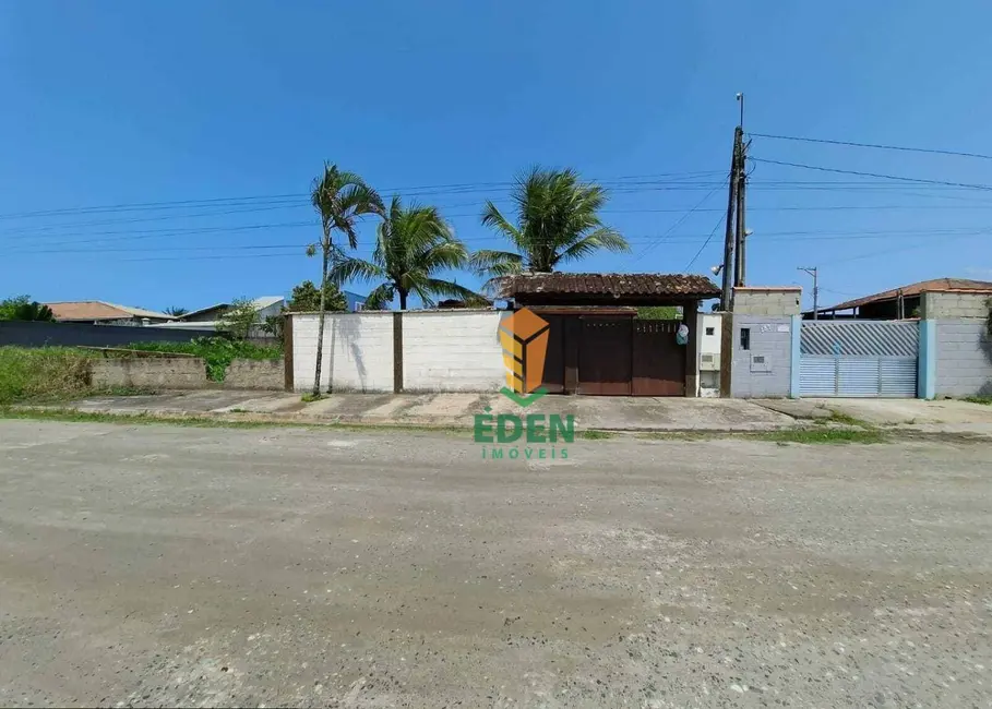 Foto 1 de Casa com 2 quartos à venda, 253m2 em Ilha Comprida - SP
