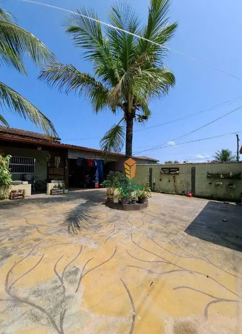 Foto 3 de Casa com 2 quartos à venda, 253m2 em Ilha Comprida - SP