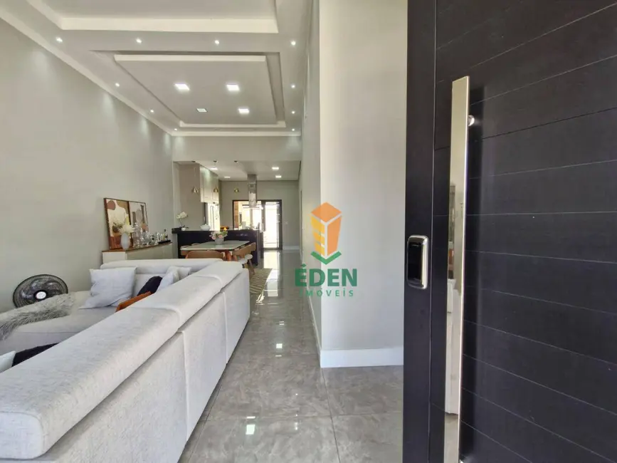 Foto 4 de Casa com 3 quartos à venda, 250m2 em Sorocaba - SP