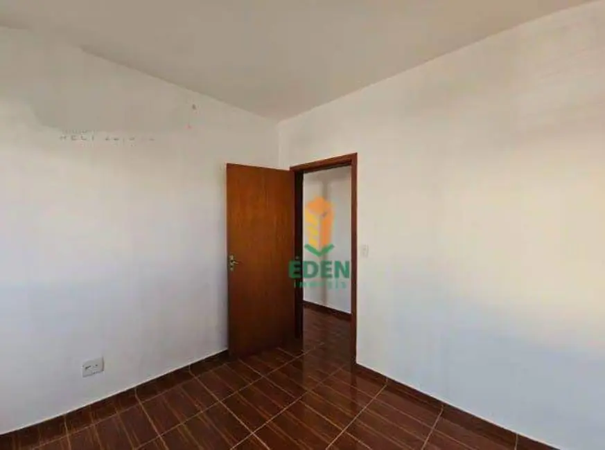 Casa com 2 quartos à venda, 150m2 em Jardim Jatobá, Sorocaba - SP - imagem 2 Foto 2 de Casa com 2 quartos à venda, 150m2 em Jardim Jatobá, Sorocaba - SP