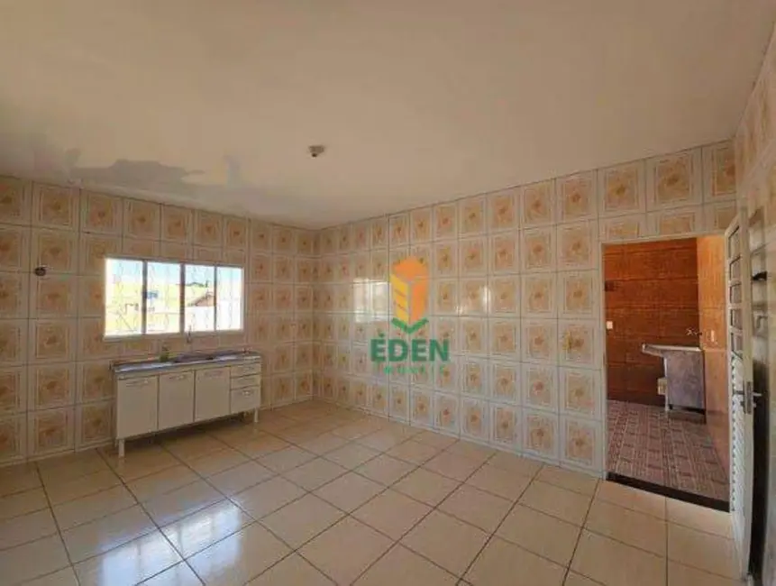 Casa com 2 quartos à venda, 150m2 em Jardim Jatobá, Sorocaba - SP - imagem 4 Foto 4 de Casa com 2 quartos à venda, 150m2 em Jardim Jatobá, Sorocaba - SP