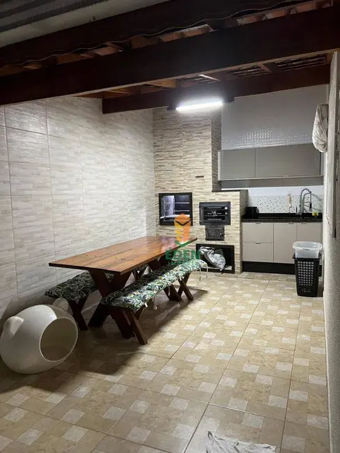 Casa com 2 quartos à venda, 135m2 em Jardim Regente, Sorocaba - SP - imagem 3 Foto 3 de Casa com 2 quartos à venda, 135m2 em Jardim Regente, Sorocaba - SP