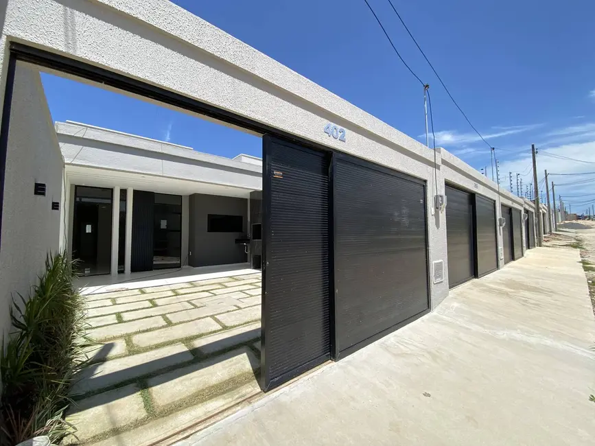 Foto 1 de Casa com 3 quartos à venda, 100m2 em Itaitinga - CE