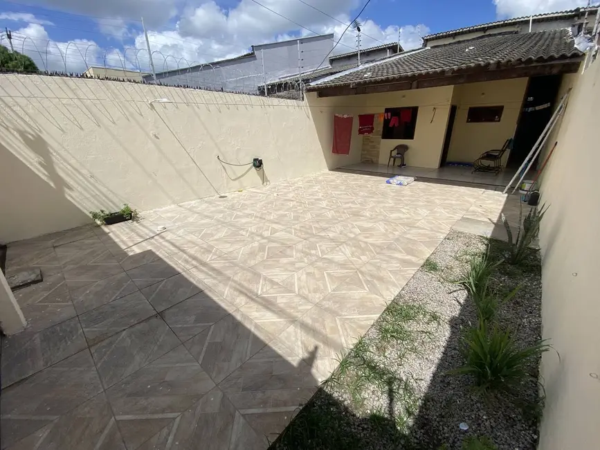 Foto 1 de Casa com 2 quartos à venda, 100m2 em Itaitinga - CE
