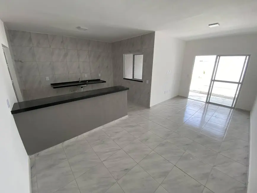 Foto 3 de Casa com 2 quartos à venda, 87m2 em Itaitinga - CE
