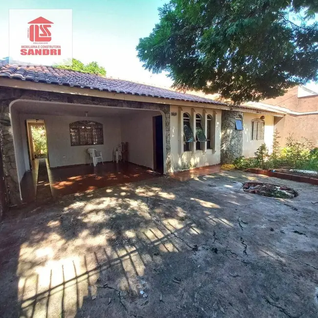 Casa com 3 quartos à venda, 300m2 em Conjunto Habitacional Requião, Maringa - PR - imagem 5 Foto 5 de Casa com 3 quartos à venda, 300m2 em Conjunto Habitacional Requião, Maringa - PR