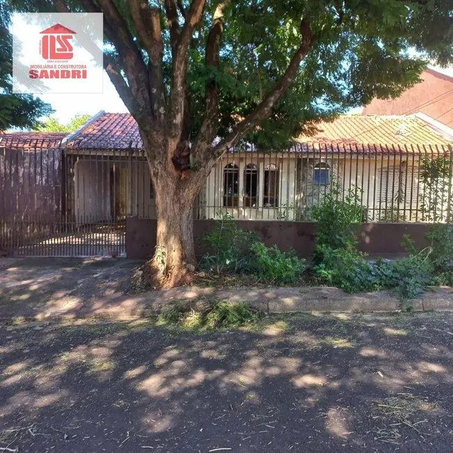 Casa com 3 quartos à venda, 300m2 em Conjunto Habitacional Requião, Maringa - PR - imagem 3 Foto 3 de Casa com 3 quartos à venda, 300m2 em Conjunto Habitacional Requião, Maringa - PR