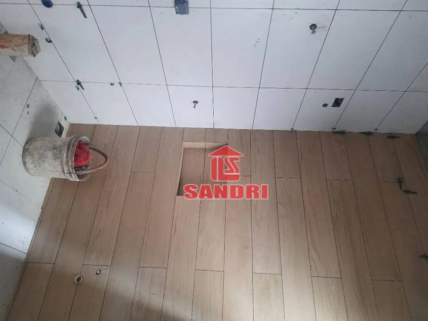 Casa com 3 quartos à venda, 150m2 em Jardim Nova Independência I, Sarandi - PR - imagem 9 Foto 9 de Casa com 3 quartos à venda, 150m2 em Jardim Nova Independência I, Sarandi - PR