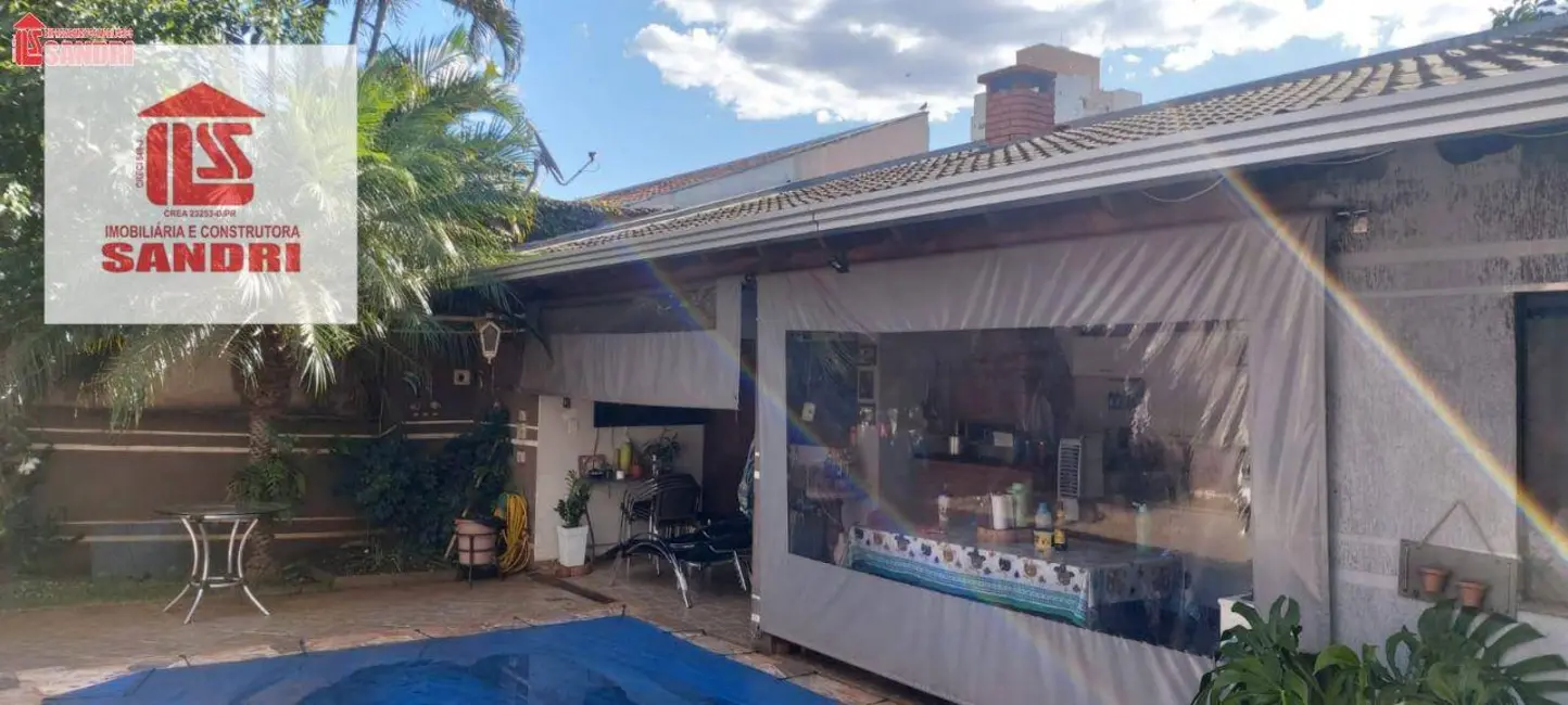 Casa com 4 quartos à venda, 430m2 em Zona 08, Maringa - PR - imagem 9 Foto 9 de Casa com 4 quartos à venda, 430m2 em Zona 08, Maringa - PR