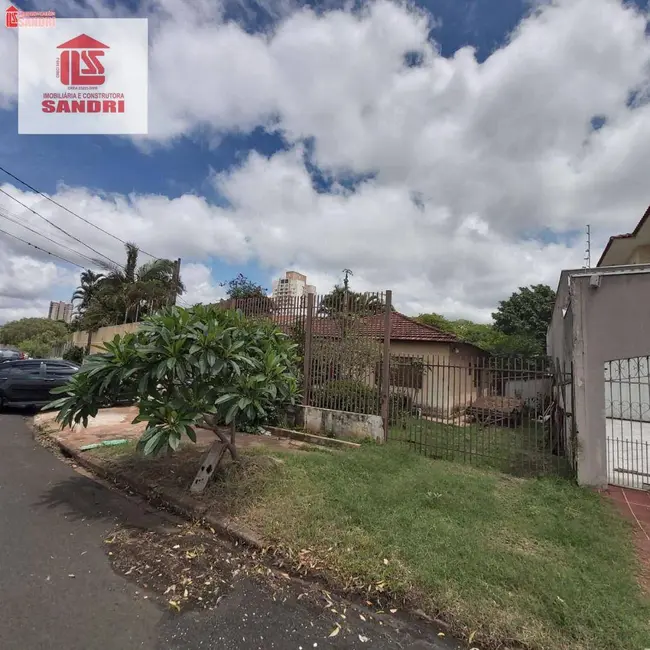 Casa com 4 quartos à venda, 430m2 em Zona 08, Maringa - PR - imagem 8 Foto 8 de Casa com 4 quartos à venda, 430m2 em Zona 08, Maringa - PR