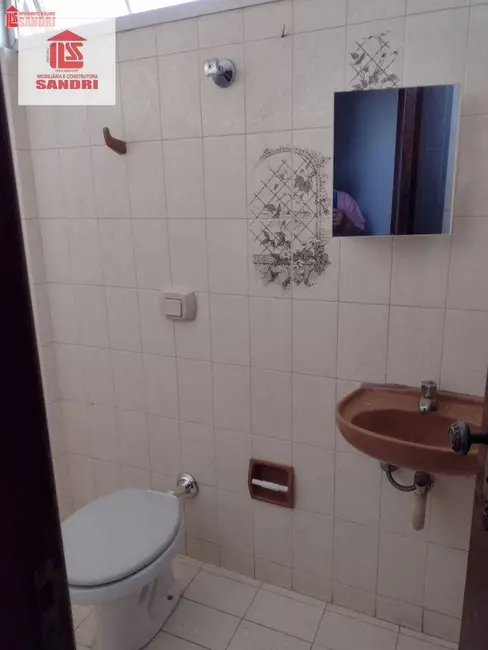 Apartamento com 3 quartos para alugar, 212m2 em Zona 01, Maringa - PR - imagem 9 Foto 9 de Apartamento com 3 quartos para alugar, 212m2 em Zona 01, Maringa - PR