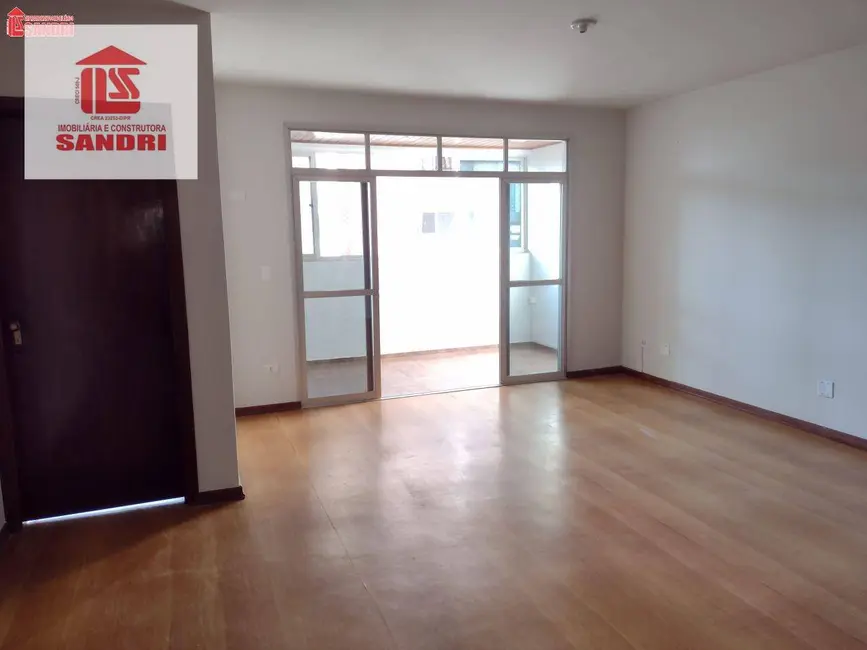 Apartamento com 3 quartos para alugar, 212m2 em Zona 01, Maringa - PR - imagem 5 Foto 5 de Apartamento com 3 quartos para alugar, 212m2 em Zona 01, Maringa - PR