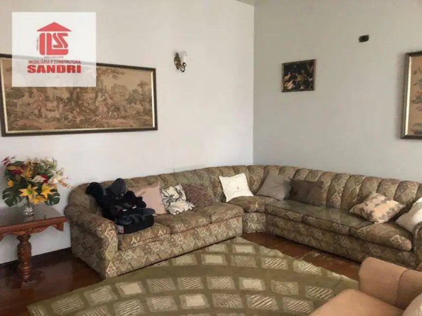 Casa com 3 quartos à venda, 598m2 em Zona 02, Maringa - PR - imagem 3 Foto 3 de Casa com 3 quartos à venda, 598m2 em Zona 02, Maringa - PR